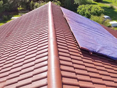 Image de ADENOT TOITURE ET FAÇADE COUVREUR SPÉCIALISÉ DANS LE #démoussage de toiture / #nettoyage de toiture / #nettoyage de façade