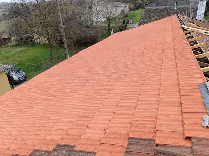 Image de Ariege Couvreur - Couvreur Pamiers Rénovation Réparation Nettoyage Démoussage Entretien Toiture Tuiles Urgence 24/24h 7/7j