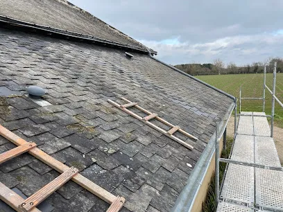 Image de Artibaud - 49 - Couvreur Saumur : ravalement de maison demoussage de toit réparation toiture Montreuil 49