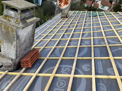 Image de ARTISAN - GRESSET - COUVREUR - TOITURE - CHARPENTE - 83 - VAR