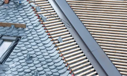 Image de Artisan MG Couvreur Miramont-de-Guyenne : Réparation Fuite Toit - Démoussage Toiture - Pose Tuiles - Étanchéité