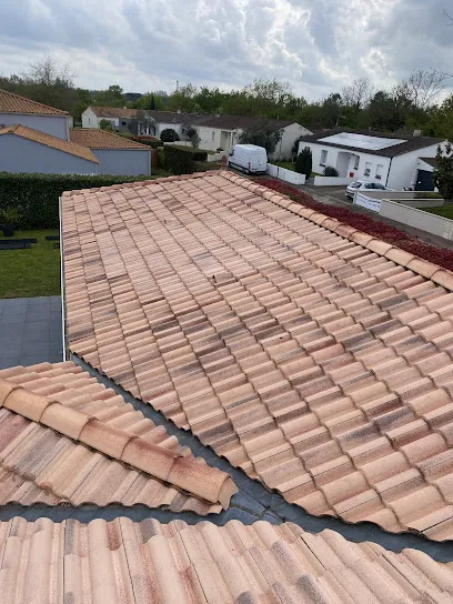 Image de CB Couverture , zinguerie ,rénovation et nettoyage toiture, ravalement peinture façades