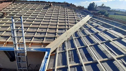 Image de charpentier couvreur zingueur habillage bandeaux démoussage toiture .SAS GREFFET ANTHONY