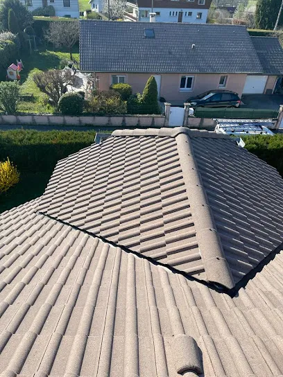 Image de COUVERTURE ZINGUERIE MR BRUN 74 COUVREUR ZINGUEUR RÉNOVATION NETTOYAGE ENTRETIEN DE TOITURE HAUTE SAVOIE