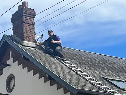 Image de Couvreur À Gisors Entreprise De Peinture Maçonnerie Nettoyage Rénovation Comble Zingueur Ravalement De Façade du vexin