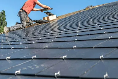 Image de Couvreur Challans Expert : Réparation Fuite de Toit, Nettoyage Toiture, Pose Gouttières