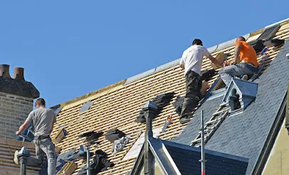 Image de Couvreur JP ROYAN - Entreprise de couverture étanchéité nettoyage réfection demoussage faitage gouttière velux