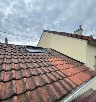 Image de Couvreur L'Isle-Jourdain - Sahim REINARD Couverture