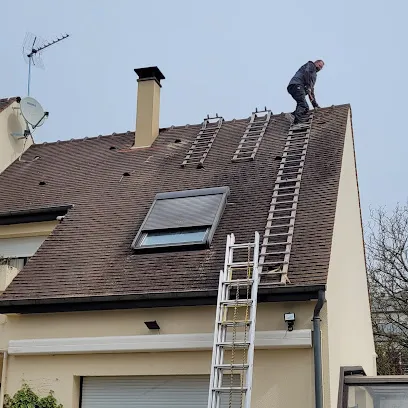 Image de COUVREUR LESAGE - Rénovation Toiture Charpente - L'Isle-Adam