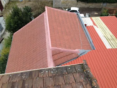 Image de Couvreur Lobry – Toiture, Zinguerie, Étanchéité 95 – Interventions rapides à Argenteuil, Cergy, Herblay et environs