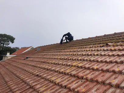 Image de COUVREUR PEINTRE ROYAN 17 - HT rénovation 17 Charente Maritime