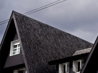 Image de Couvreur Roscoff Toiture : Démoussage Toit, Rénovation Toiture, Peinture façade, Pose Gouttières, Zinguerie