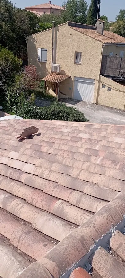 Image de Couvreur Saint-Paul de Vence , couvreur 06 ,couvreur, charpentier et zingueur, Désamiantage toiture