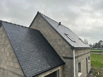 Image de Couvreur SB Plovenez-Porzay | Fuite | Velux | Gouttière | Toiture Finistère