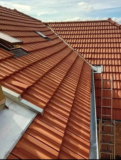 Image de Couvreur Zingueur ( Parlons-Toît )