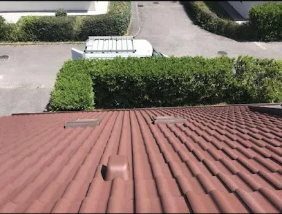 Image de Couvreurs de Marseille : Couvreur - Réparation Fuites Étanchéité Nettoyage Toiture Couverture 13 Bouches-du-Rhône
