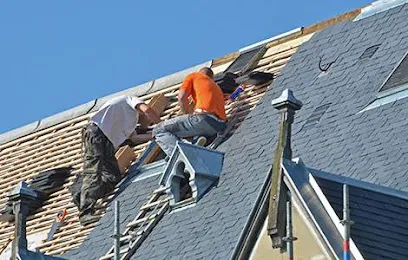 Image de CV Couverture charpentier-couvreur Ramoneur recherche de fuite, Anti Mousse Peintres