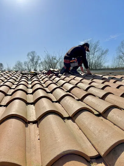 Image de DBS Rénovation - Couvreur - Entretien du bâtiment - dans le 16.17 -