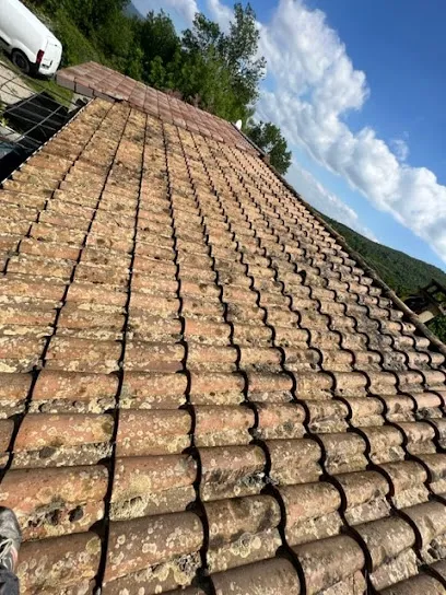 Image de Debord Couverture - Artisan Couvreur Réparation Nettoyage Traitement Recherche Fuites Toiture