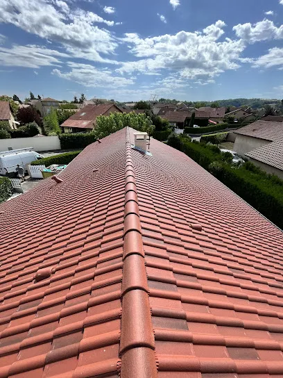 Image de DOMAINE TOITURE à Lyon - Un savoir faire familial depuis 1983