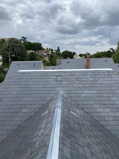 Image de Du Haut D’un Toit - Couvreur Zingueur Nettoyage de Toiture à Beauchamp