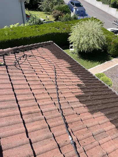 Image de Durville habitat | Couvreur Gevezé 35 | Demoussage Peintre en batiment Ravalement Goutiières Rennes 35