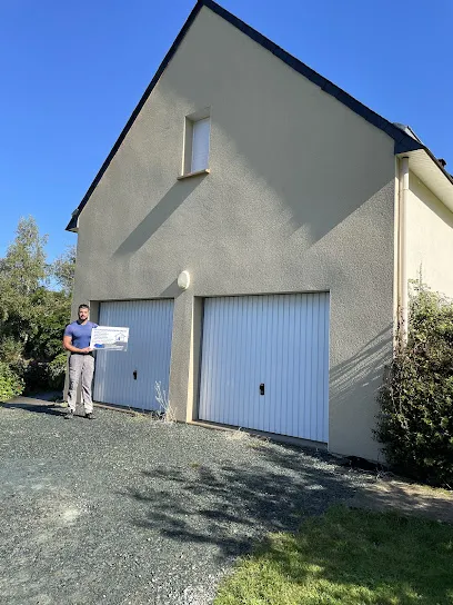 Image de EM COUVERTURE RAVALEMENT DEMOUSSAGE TOITURE ZINGUEUR COUVREUR SAINT AIGNAN 44