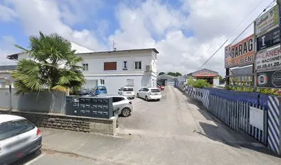 Image de Entreprise ART64 ET TOITURE Bon Couvreur Charpentier Artisan Zingueur Société