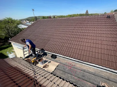 Image de Entreprise de couverture Bayer Alfred - Couvreur Compiègne | Réparation Rénovation Nettoyage Toiture Ravalement Oise 60