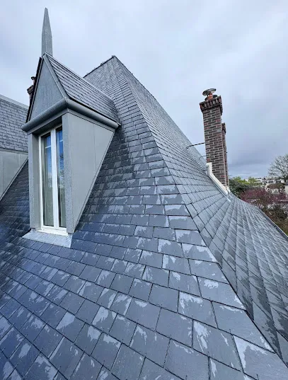 Image de Entreprise MALGIERI RÉNOVATION Couverture-Couvreur Orléans-Couvreur Olivet-Couvreur 45 Loiret-Démoussage-Entretien Toiture