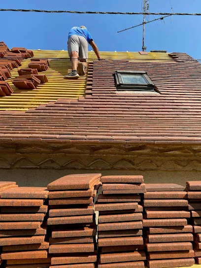 Image de ES Rénovation🏠 Couvreur - Zingueur - Nettoyage de toiture - Dijon