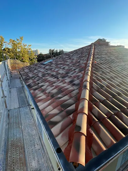 Image de Gloktoiture13 Couvreur Charpentier Zingueur Rénovation de Toiture Recherche de fuite Devis Gratuit