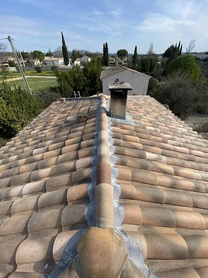 Image de GLT toiture / Couvreur-Zingueur Pélissanne