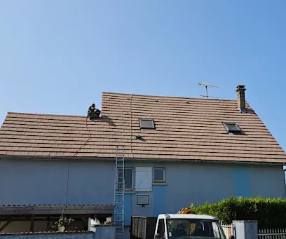 Image de Josué Clement Couverture - Couvreur, réparation, nettoyage, démoussage, peinture de toiture, zingueur