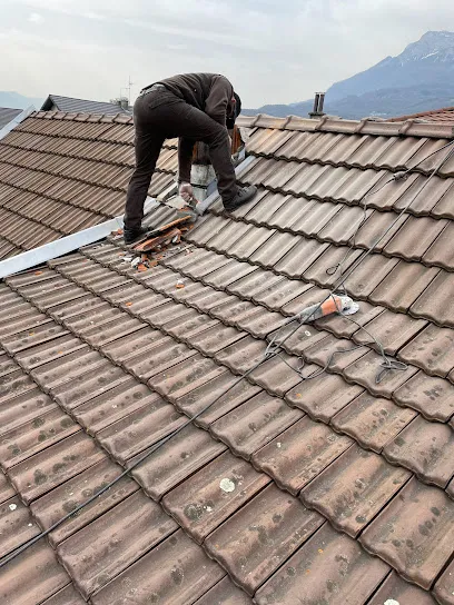 Image de JT Rénovation Toiture 38 : Rénovation et entretien de toiture à Grenoble : Couvreur Zingueur :