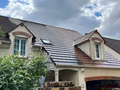 Image de Laurot couverture 95 entreprise de nettoyage toiture 95 92 78