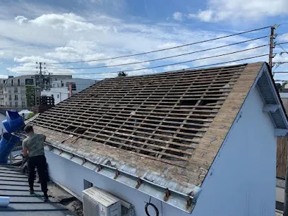 Image de LE TIEC COUVERTURE: Artisan couvreur Nantes Rénovation Réparation Nettoyage toiture Remplacement tuiles 44 Loire-Atlantique