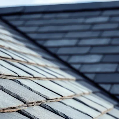 Image de Les Toits du 47 : Couvreur Tonneins - Démoussage Toiture - Peinture Toiture - Reparation Fuite Toit - Isolation toiture