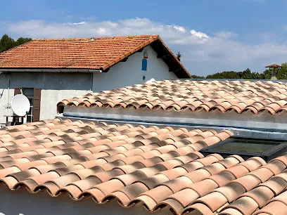 Image de Les Toitures de Provence / Entreprise de Toitures, Charpente et Zinguerie