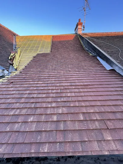 Image de M.Tilly couverture | Couvreur Maisons Lafitte | Show Room Espace Conseil