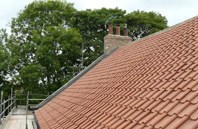 Image de NP Pro Habitat: Artisan couvreur Démoussage toiture Réparation Ravalement façade Ain 01 Chaintré Mâcon Bourg-en-Bresse Vonnas