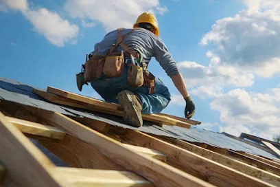 Image de Pro Couvreur Beaupréau 49 - Zingueur - Demoussage Toit - Réparation Toiture - Pose Gouttières