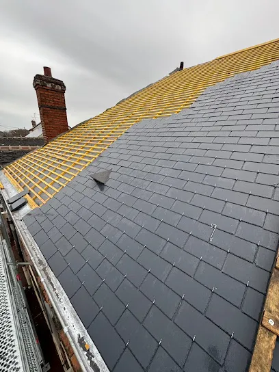 Image de Pro Habitat 45, réparation toiture nettoyage démoussage gouttière hydrofuge inspection couverture artisan couvreur Loiret