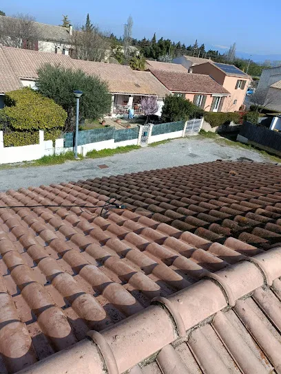 Image de RGC Rénov - Couvreur Réparation Nettoyage Démoussage Recherche Fuites Toiture Couverture 84 Vaucluse Cavaillon