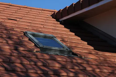 Image de Rhône Toitures - Charpente, Couverture, Zinguerie / Rénovation énergétique / Surélévation, Aménagement de Combles