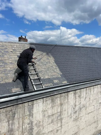 Image de Riva couverture - Artisan Couvreur 37 : Réparation Fuite Nettoyage Toiture Rénovation zinguerie Indre-et-Loire Sorigny Tours