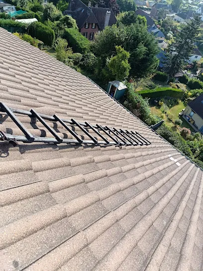 Image de S.Francky Couverture: Couvreur, Rénovation toiture, Démoussage, Seine-Maritime