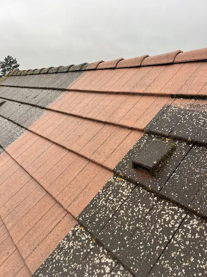 Image de SV Couverture – Couvreur zingueur, rénovation de toiture, charpente, étanchéité, isolation, nettoyage, peinture, gouttières