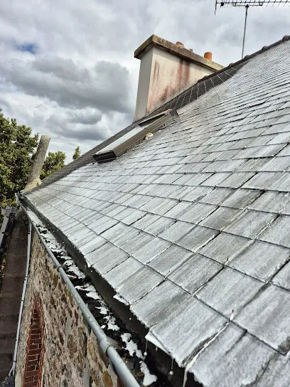 Image de Techni Habitat VB couvreur couverture toiture fuites toiture côtes armor toiture peinture réparation