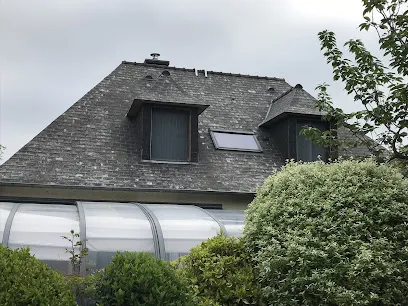 Image de Vis Samuel couvreur toiture hydrofuge coloré Bruz Rennes Déplacement Ille-et-Vilaine